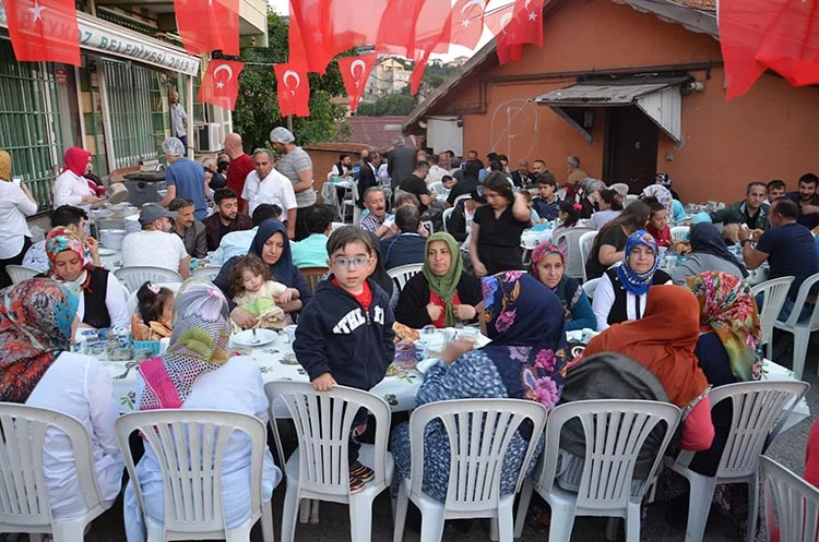 Beykoz Fetihtepe’de Rizeliler halk sofrası kurdu 4 rize ifta U7d4OVKWtP