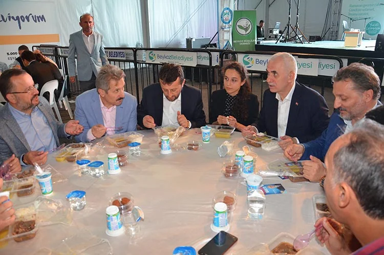 Beykoz Rizeliler Derneği’nin 1500 kişilik iftarı 2 rize iftar