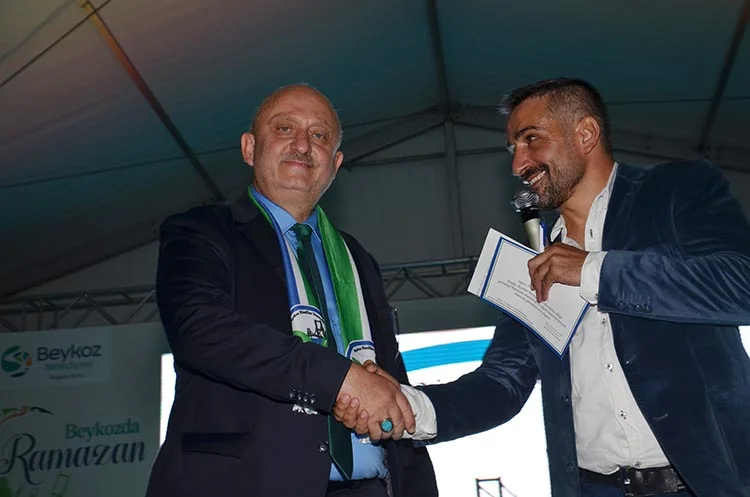 Beykoz Rizeliler Derneği’nin 1500 kişilik iftarı 5 rize iftar 14 msWK59jku7