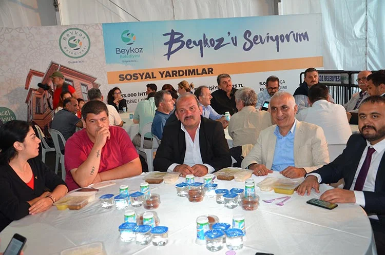 Beykoz Rizeliler Derneği’nin 1500 kişilik iftarı 7 rize iftar