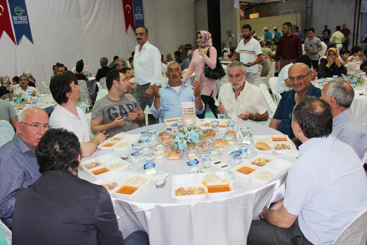 Rizeliler, dualarla birlikte gönül sofrasındaydı 1 rizeliler if 3 UFoGTjXwil