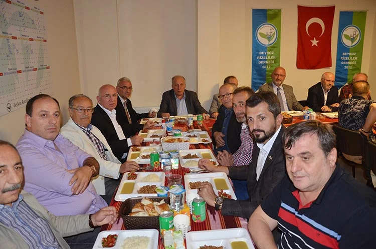 Beykoz Rizeliler Derneği’nde istişareli iftar yemeği 4 rizeliler iftar 7 EjeVZ51STl