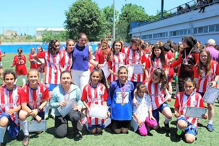 Rüzgarlıbahçe kızları çok farklı tamamladı 1 ruzgarlibahcekizlaricokfarklitamamladi 2 yUpc4Wo Wr