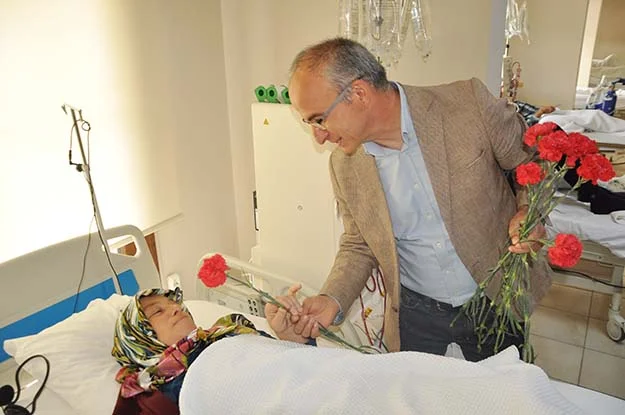 Beykoz Sağlık Komisyonu hastanelerdeydi 1 saglik ziyaret 2 PRZNSvrmZw