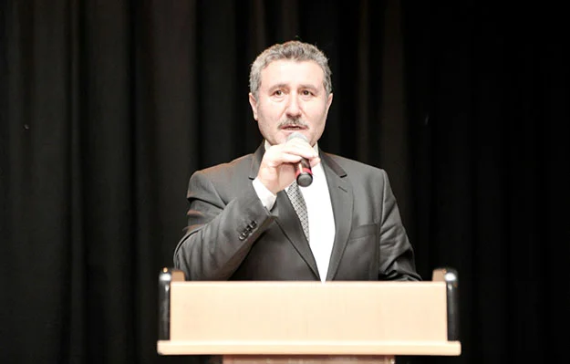 sair beyk yT8KBygp4a