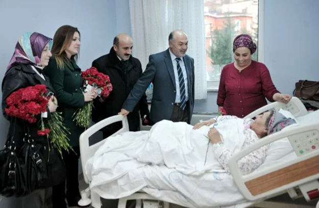 Salih Birinci'den hasta ziyaretleri 2 salhbrnchastazya 8vbmEltfBT