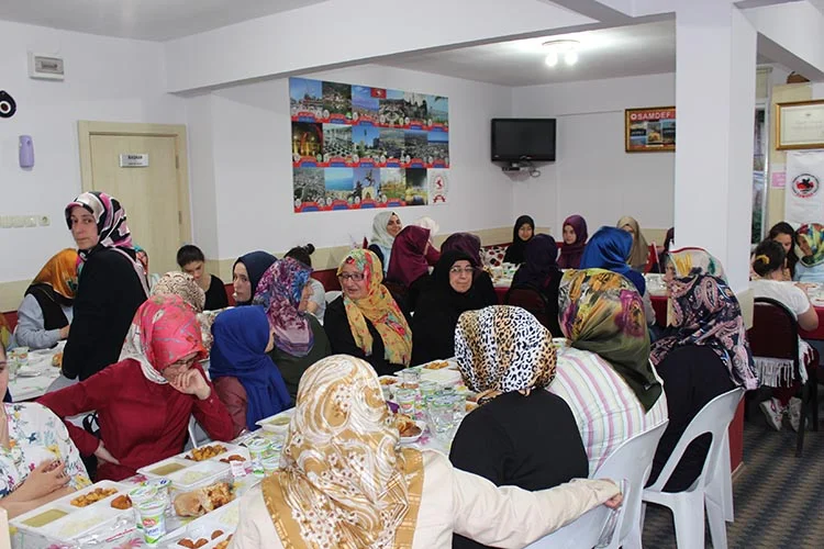 Beykoz Samsunlular Derneği iftar verdi 2 samsun iftar 4 fQuQD esQ1