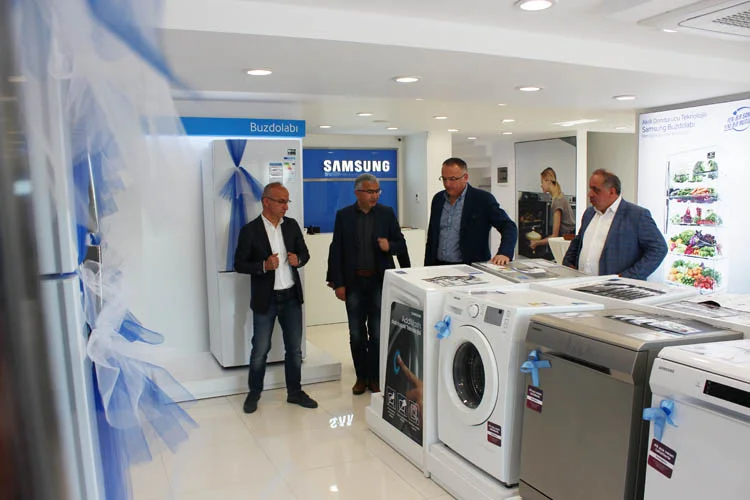 Beykoz'da bir Samsung bayisi daha açıldı 2 samsung acilis 2 7yfFFUhunB