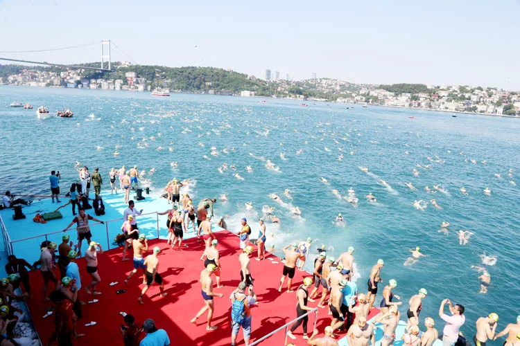 Uluslararası yüzme yarışı Beykoz'dan start aldı 2 samsung yuzm 10 lYFjHUGzGN