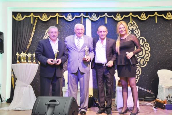 Ceyhun Şişmanoğlu’ndan sanat gecesi 2 sanat ceyh 4QkEf9P59o