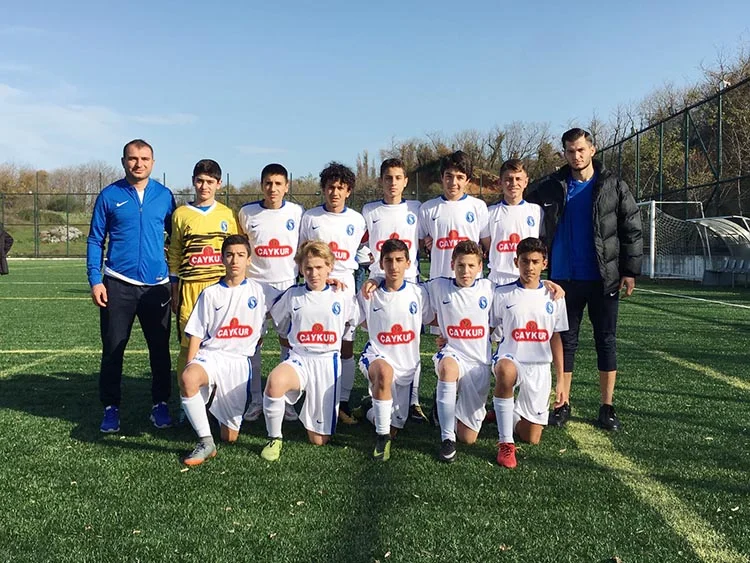 Sarıyer’in küçükleri büyük hedeflere koşuyor 1 sariyer 2 Zy5ffDcADK