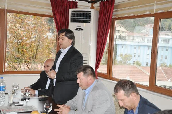 Birbirimizle değil hizmetle yarışıyoruz... 3 sefer bas MRWvWMUStf