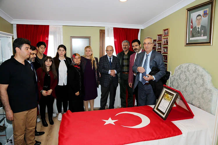 Beykoz Belediyesi'nden, Şehit Zeren'in ailesine ev 2 sehitonbasikemalzerencamiisiacilis 4 jTGl Ot3gb