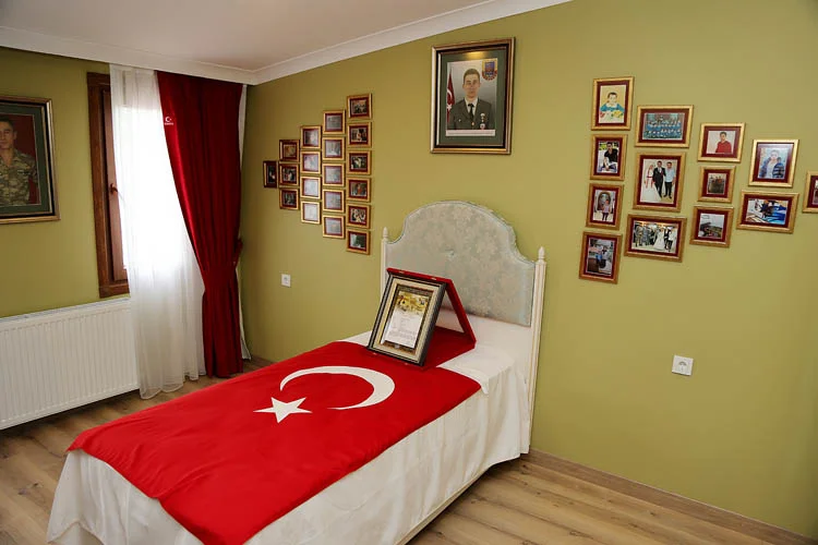 Beykoz Belediyesi'nden, Şehit Zeren'in ailesine ev 3 sehitonbasikemalzerencamiisiacilis 5 BZrCGhcs1Z