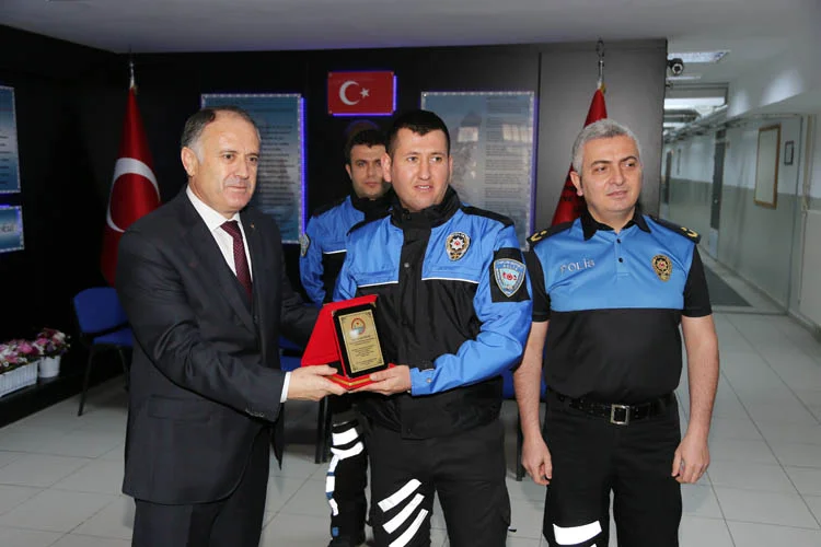 Beykoz'da 'Polis Candır'ın ilk kütüphanesi açıldı 5 sehitselamicaylakkutuphanesi 15 y4bjtKWo1J