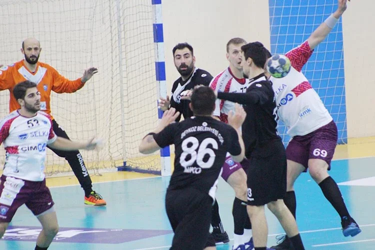 Beykoz’da hentbol seyircisi oluşmaya başladı 2 seyirci 1 R1DXQq WFV