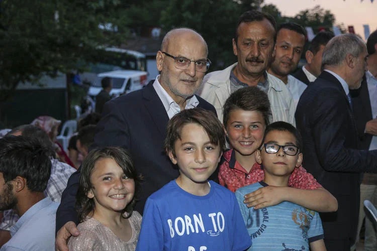 Soğuksu ve Alibahadır sokak iftarında kenetlendi 1 soguksualibahadiriftarsoka ge6l kVnig