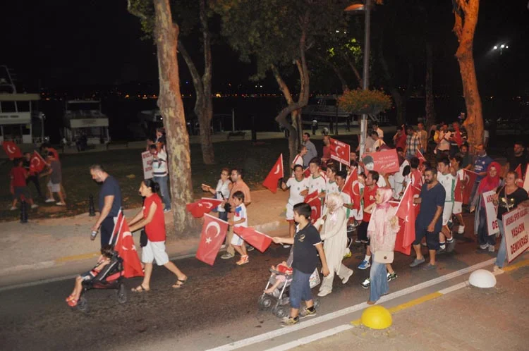 Beykoz'un sporcu gençleri de darbeye karşı durdu 1 spor demokrasi yuruyus beykoz 20 yjSQUFBzzH
