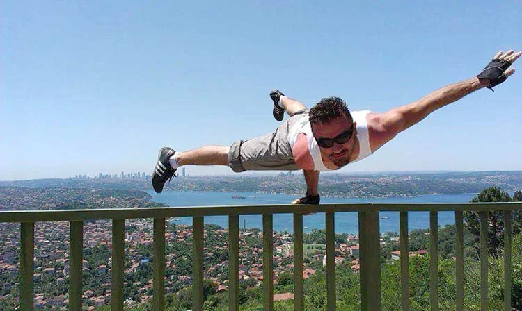 O tehlikeli adam aslında Beykoz'da 3 taskin kil CjQ9NQbSpw