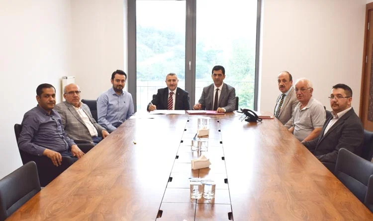 Beykoz TAÜ’den Boğaziçi İmam Hatip’e kodlama eğitimi 1 tau hatip 3 m R15cgoZ