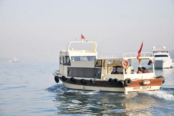 Bir yolcuyla İstinye’ye tekne gidiyor 2 tek 9xrSy o W6