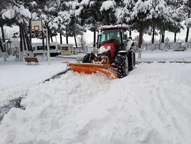 Örnekköy Tepetarla Ortaokulu'nda sıra ek binada 2 tepe tarla 8 K2HXlpUViP
