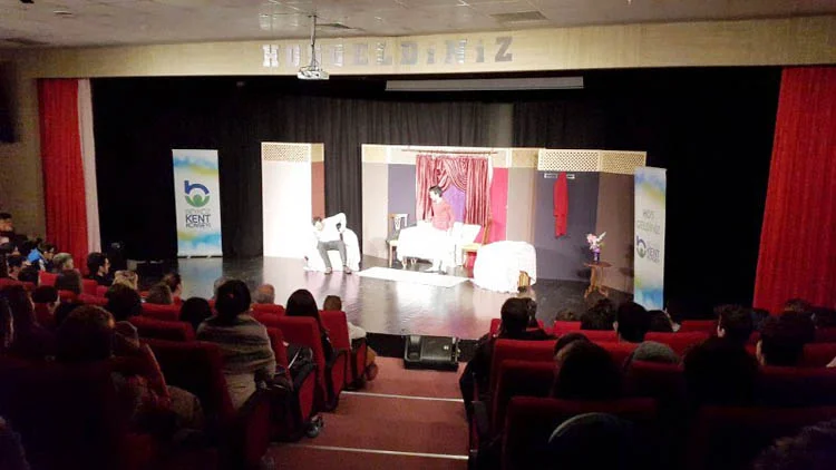 Beykoz'da bağımlılık tiyatrosuna yoğun ilgi 2 ti 10 bi A4iRXAImEi