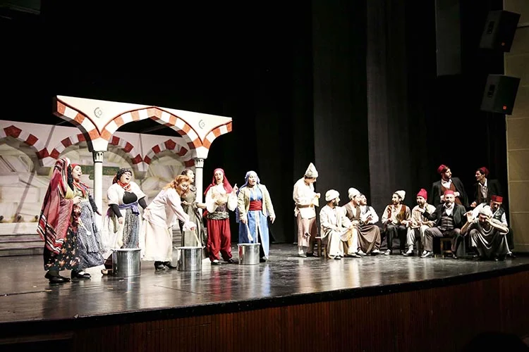 Onçeşmeler Beykoz'da sahneye çıktı 2 tiyat 7QekIedp6s