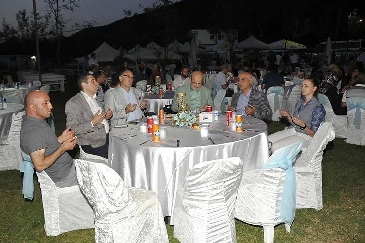 Beykoz’da bir sünnet düğünü ve aile mutluluğu 3 tograk ege ozdemir sunnet 201 4bbRCZ7Pog