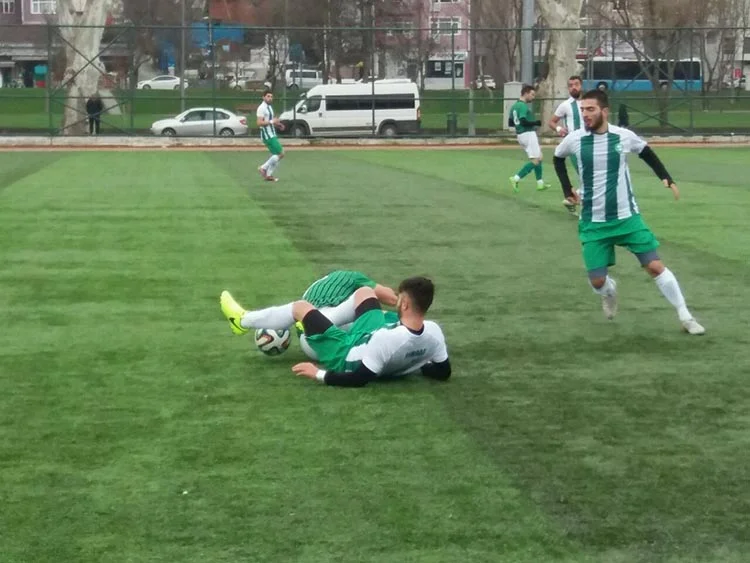 Tokatköyspor zirvede yara aldı: 1 - 2 1