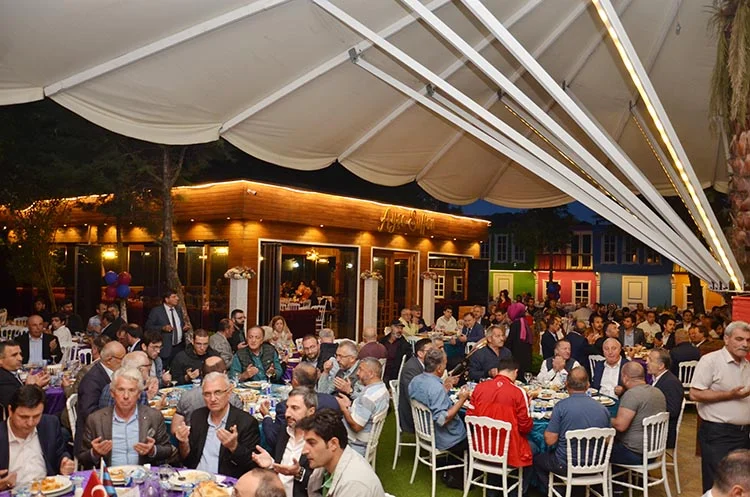 Beykoz’da Trabzonluların iftarı resepsiyon gibiydi 6 trabzon iftar 15 qB3GlJ16iI