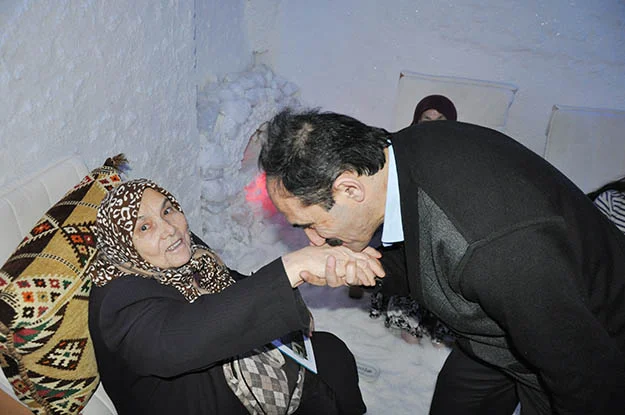 Son isteğim, ölmeden önce Erdoğan'ı görmek! 1 tuz oda Qf27YUZMDM