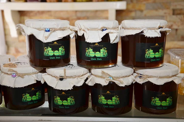 Beykoz’da bir şarküteri… Herşey doğal ve yerli. 4 ukkase sarkuteri 7 IFpyXINfV1