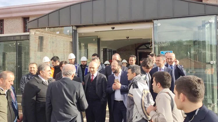 Beykoz Kışlası Bezmi Alem Üniversitesi oluyor 1 uni 1 1ugwYkRkMW