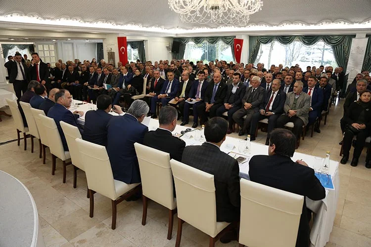 Vali Şahin, Beykoz’da muhtarlarla buluştu 1 vali beyk rEtb2ODdD