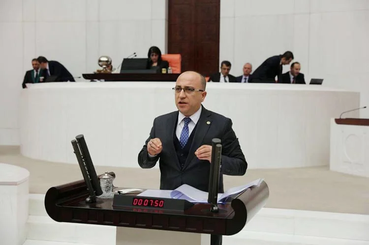 Beykoz'da dert dinleyen MHP'li Vekil TBMM'ye sordu 1 vekil 1 gmmZsnJU4C