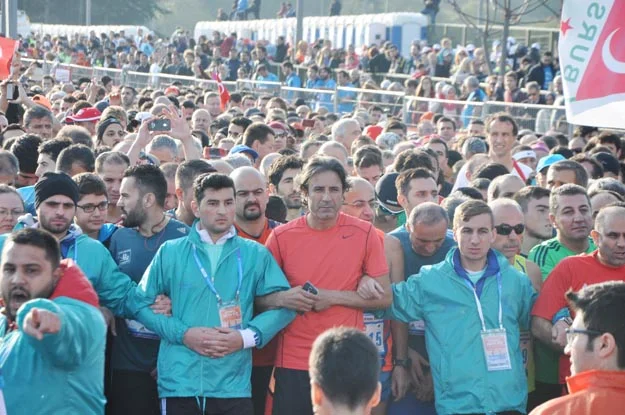 Boğaz Köprüsü’nün üstünde şenlik vardı 3 vodafone maraton 2015