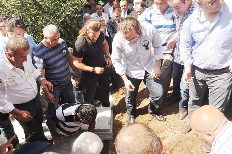 Beykoz'daki cenazede alkış krizi çabuk bitti 5 yasar nuri ozturk 8 7W6mTEhrwQ