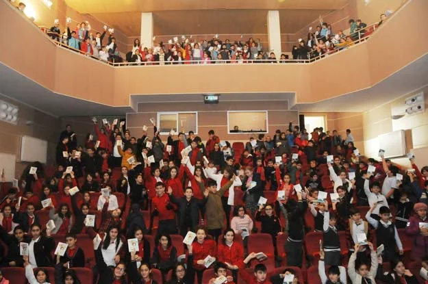 Beykoz öğrencileriyle yazar söyleşi günleri 6 yaz zCdDw R6fI