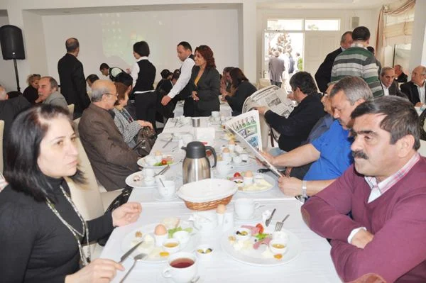 Yener Kaya Beykoz’da izdiham yarattı 1 yeneyt kaya iz hab rhQgvmMwj4