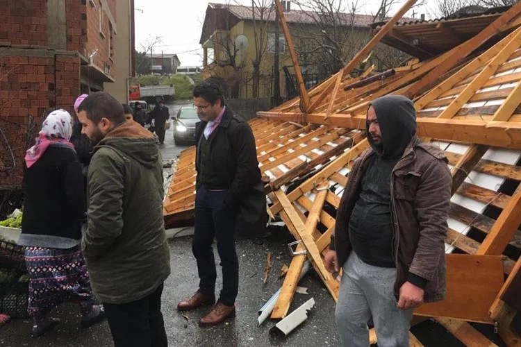 Beykoz fırtınaya teslim oldu… 1 yenimahlle 2 QZnEIz7rXG