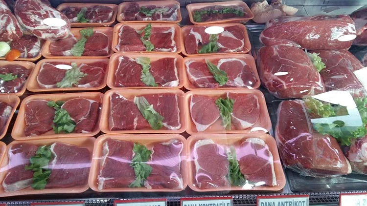 Kasabım Ömer Beykoz’da et fiyatlarını düşürdü 3