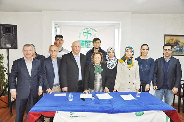 Beykoz Yeşilay Kongresi’nde fotoğraf krizi 3 yesilay beykoz kongre 15 pWVXDL9Q S