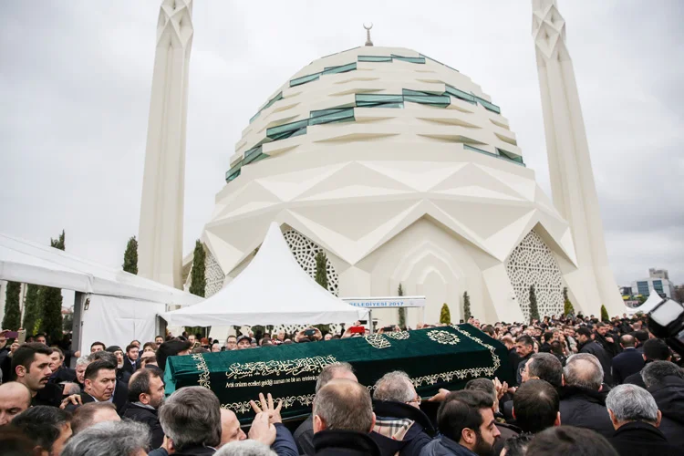 Beykoz'dan Türkiye'ye yayılan acının zirvesi 3 yilmaz ailesi cenaze azKuk mS9C