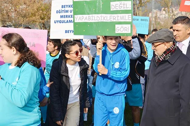 Beykoz’un Engelsiz Aslanları, duyarlılık için koştu 3 yuruyus beykoz 18 TeAANMl l9