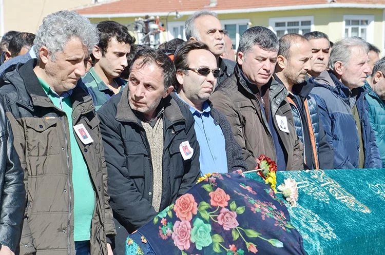 Beykoz’un Zeynep öğretmeni yaş oldu aktı 4 zeynek kazm IZceaslKQC