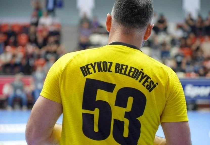 Beykoz İzmir'de kupayı Beşiktaş'a bıraktı 1 besbey040520 nbUcEwPgi0