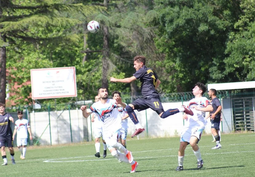 Beykoz Elmalıspor Orhan Güldal ile coştu 4 elmali 5 2nhEM hqFN