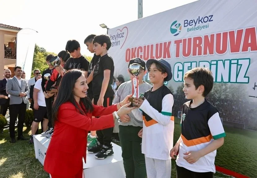Beykoz’da yer gök kırmızı beyaz oldu 7 may190 6glMB7 PR5