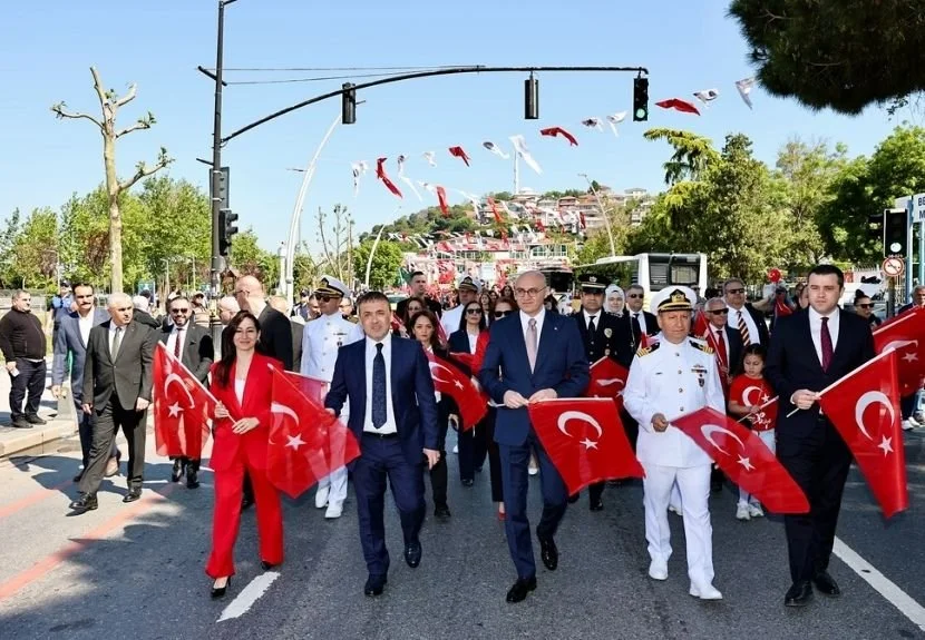 Beykoz’da yer gök kırmızı beyaz oldu 2